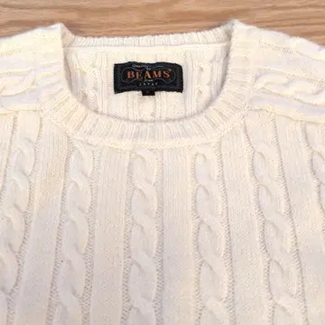 BEAMS 아이보리 케이블 니트 스웨터