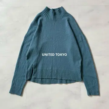 유나이티드 도쿄 슬릿 하이넥 니트 양모 캐시미어