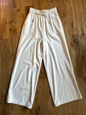 [르 쿠르 블랑] 와이드 팬츠 속기모 미사용 새상품