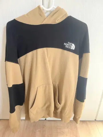 THE NORTH FACE NT12022R 후드티 베이지 블랙