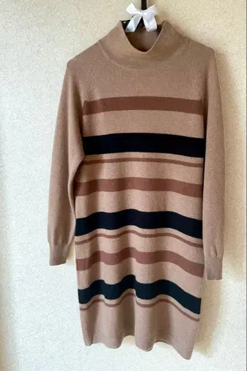 캐시미어 터틀넥 원피스