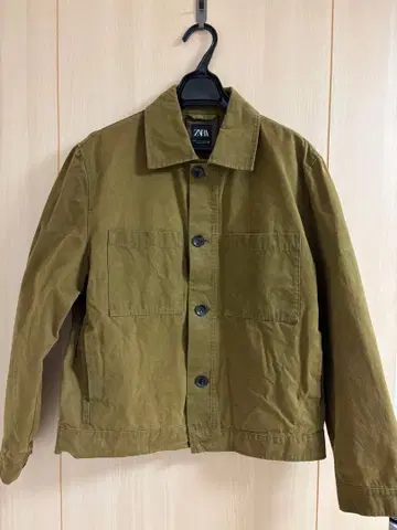 ZARA 올리브 그린 밀리터리 자켓 M