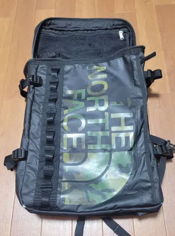 THE NORTH FACE 카모플라쥬 백팩