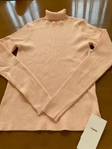 미사용 새상품 mystic 리브 짜임 터틀넥 스웨터