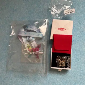 [ 미사용 ] 케이티 페리 VIP 굿즈 목걸이, 라미네이티드