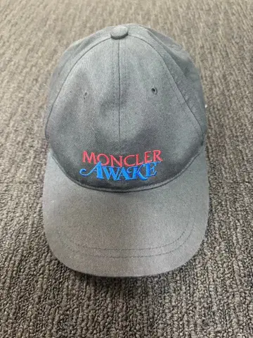 MONCLER AWAKE 그레이 캡 1952
