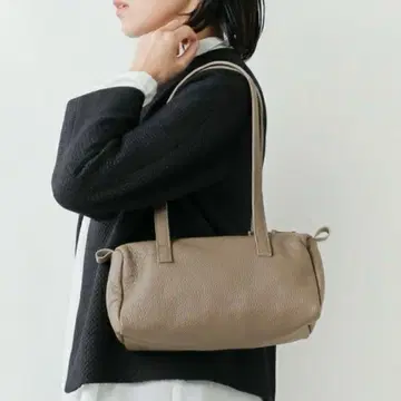 MARINE DAY 마린데이 슈링크 카우 가죽 보스턴 백 천연 가죽