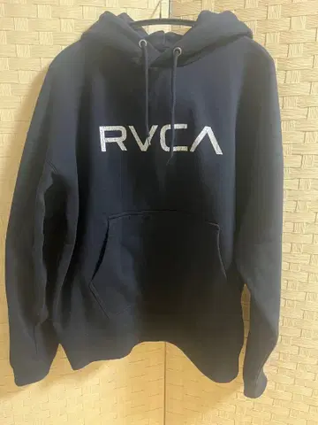 RVCA 프론트 로고 후드티 네이비