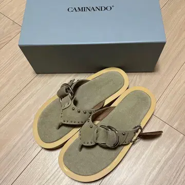 라빠르망 카미난도 HTC 통 샌들 38