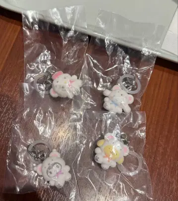 산리오 캐릭터즈 메지루시 액세서리 후와후와 스노우 전 4종류