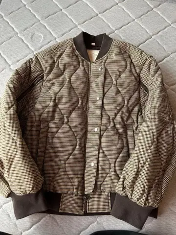 GU rohk 콜라보 체크 무늬 퀼팅 자켓 M 사이즈