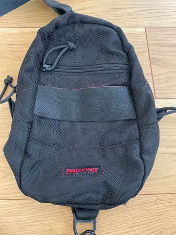 BRIEFING 블랙 숄더백 바디백