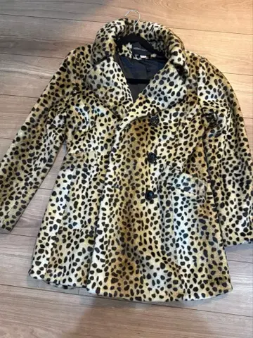 빅토리아시크릿 아우터 레오파드 무늬 코트