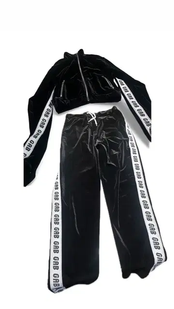 GABGAB 블랙 벨벳 자켓&팬츠 세트