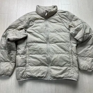 유니클로 울트라 라이트 다운 자켓 L 라이트 베이지