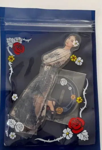 HANA 하나 MOMOKA 모모카 아크릴 스탠드