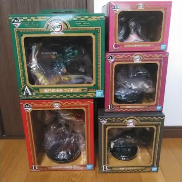 귀멸의 칼날 제일복권 칼날을 휘두르고 마음을 불태워라 피규어 묶음 판매