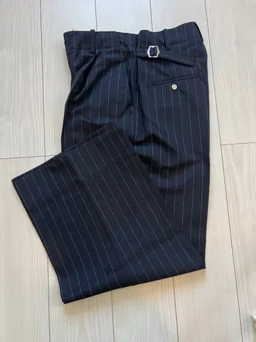 GU beautiful people 턱 와이드 팬츠 다크 그레이