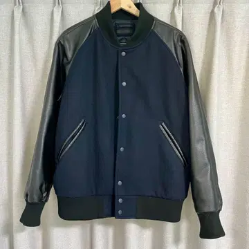 유니클로 스타디움 점퍼 XL 바시티 자켓