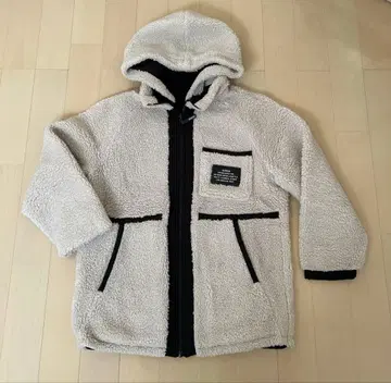 GUESS 플리스 자켓 후드 부착 베이지