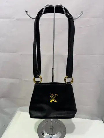 블랙 가죽 숄더백