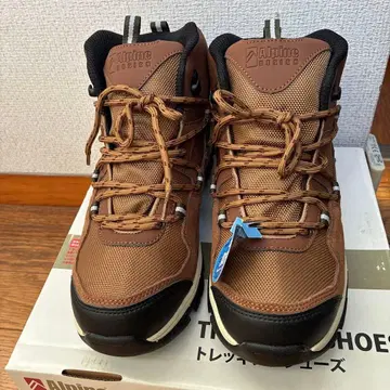 미사용 새상품 트레킹 슈즈 24.5cm