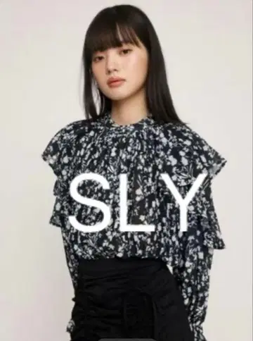 SLY 플라워 시폰 블라우스 스라이