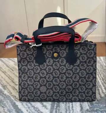 [ 새상품 ] 캐스키드슨 프레스턴 로즈 숄더백