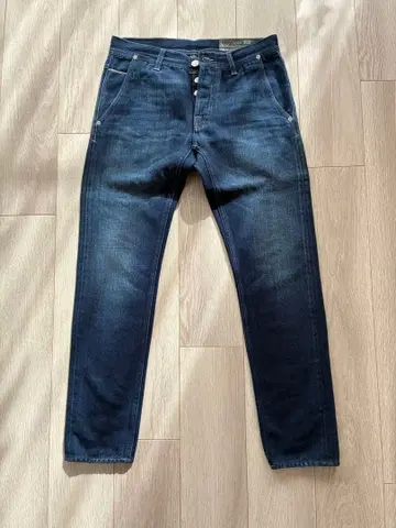 Care label 다크 블루 slack352