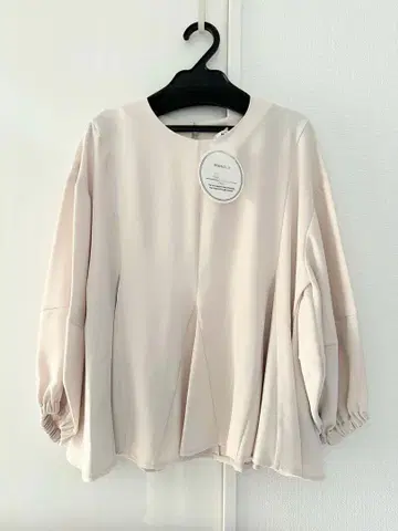 [ MONiLE ] 모니레 볼륨 슬리브 블라우스