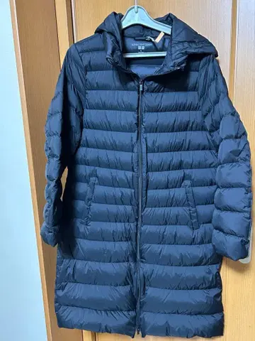 유니클로 울트라 라이트 다운 롱 코트 블랙 XL