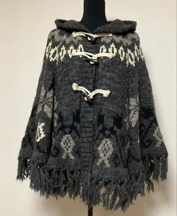 GRACE CONTINENTAL 털실 후드 판초