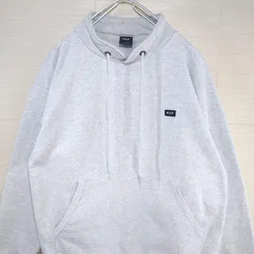 HUF 맨투맨 모크넥 와펜 자수