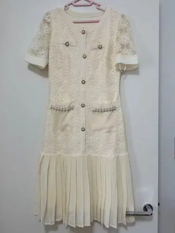 아이보리 레이스 반팔 원피스