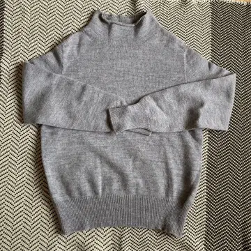 MHL 그레이 보틀넥 니트 긴팔