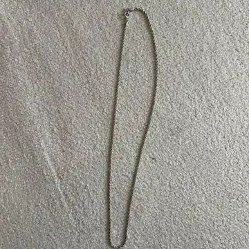 실버 트위스트 체인 목걸이