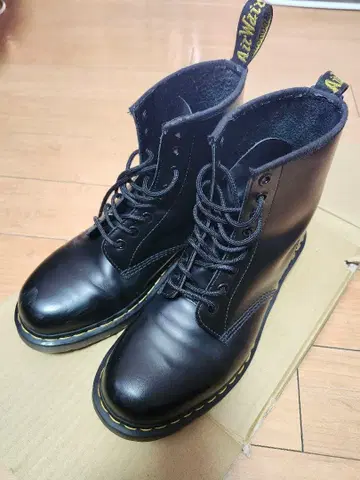 Dr. Martens 블랙 워크 부츠 28cm