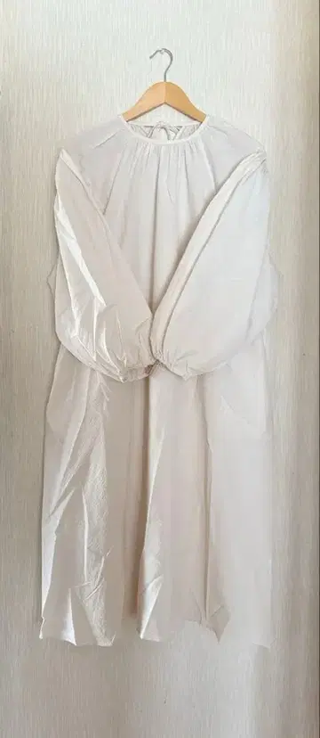 studio CLIP 벌룬 슬리브 원피스