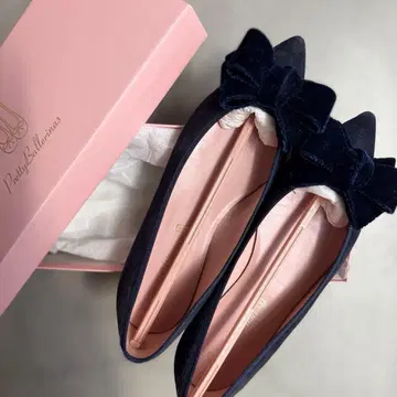 Pretty Ballerinas 네이비 리본 포함 플랫슈즈 38