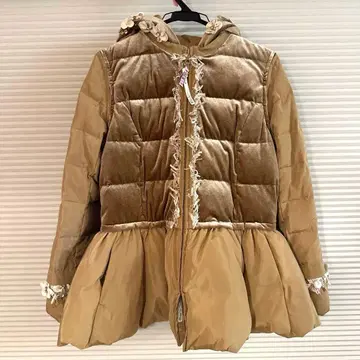 [ 새상품급 ] Chesty 브라운 꽃 비즈 다운 코트 후드