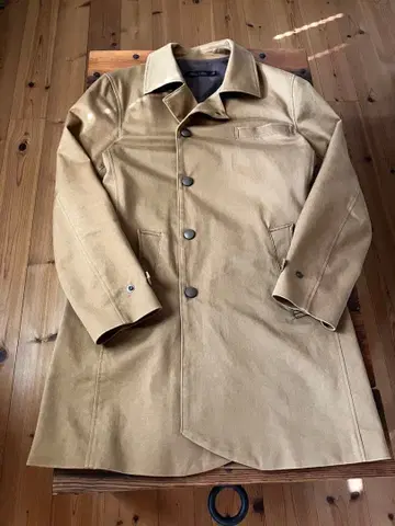 Thee Trio 카멜 체스터 코트