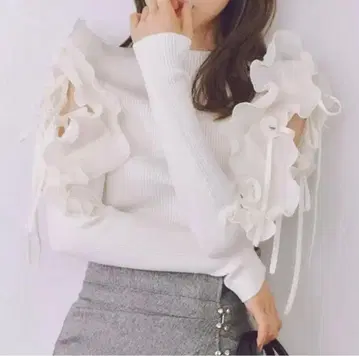 [ snidel ] 플리츠 프릴 도킹 니트 풀오버