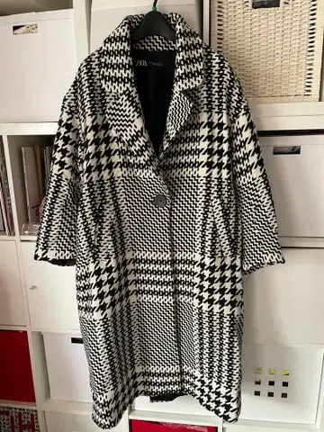 ZARA 하운드투스 패턴 롱 코트