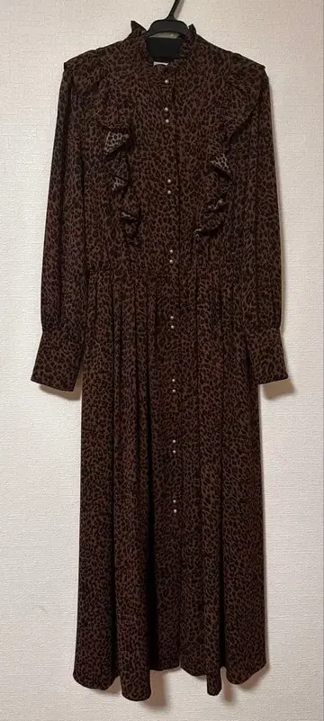 GYF 레오파드 무늬 프릴 달린 원피스