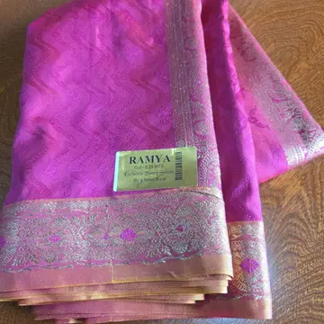 인도 사리 (새상품, 미사용) RAMYA 핑크 꽃무늬 원단