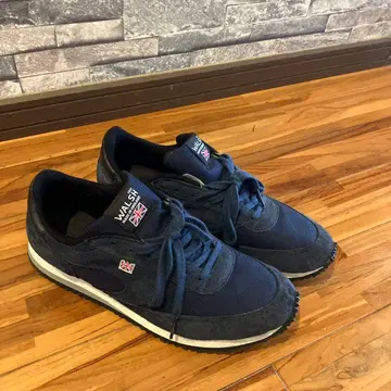 WALSH 네이비 스니커즈