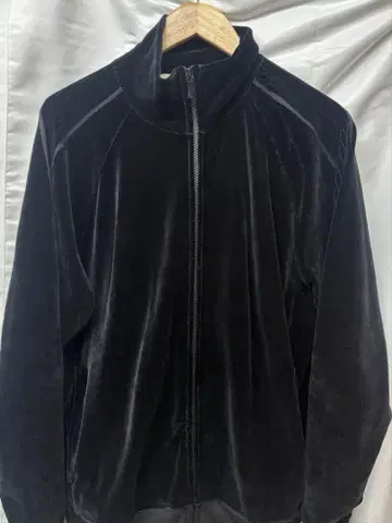 레미 릴리프 벨로아 블루종 블랙 REMI RELEF