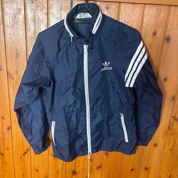 빈티지 30년 이상 전 아디다스 나일론 점퍼 네이비 컬러 후드