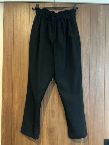 새상품 shuan detente 슈안 울 팬츠