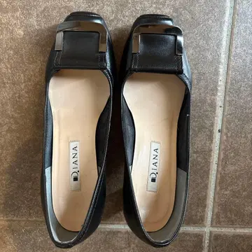 DIANA 블랙 펌프스 22cm